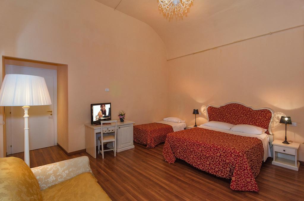 Hotel Galileo ปิซา ภายนอก รูปภาพ